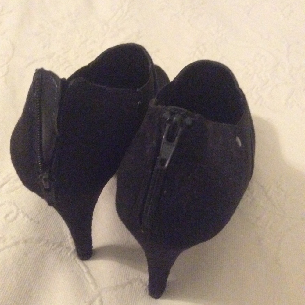 Booties - Picture 3 of 6